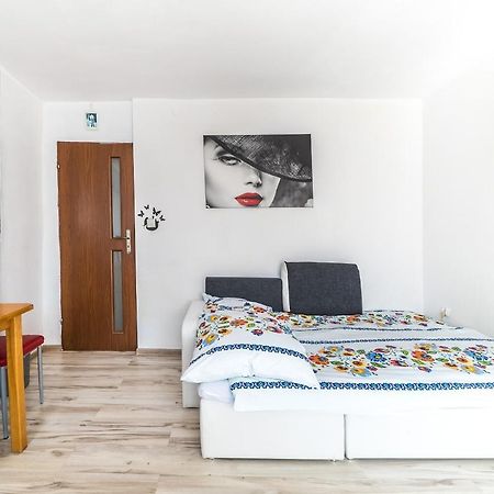 Pokoje Goscinne U Brodzi Wladyslawowo Exterior foto