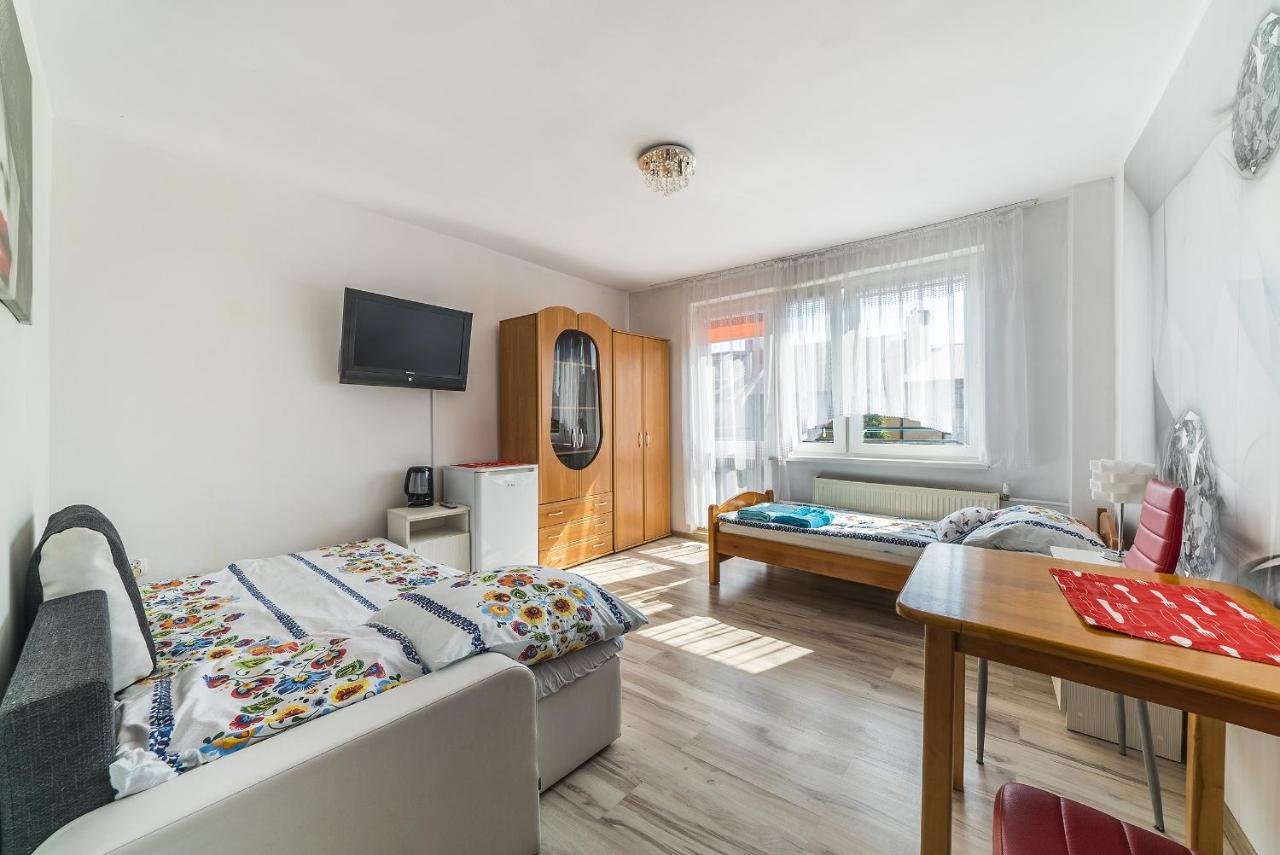 Pokoje Goscinne U Brodzi Wladyslawowo Exterior foto