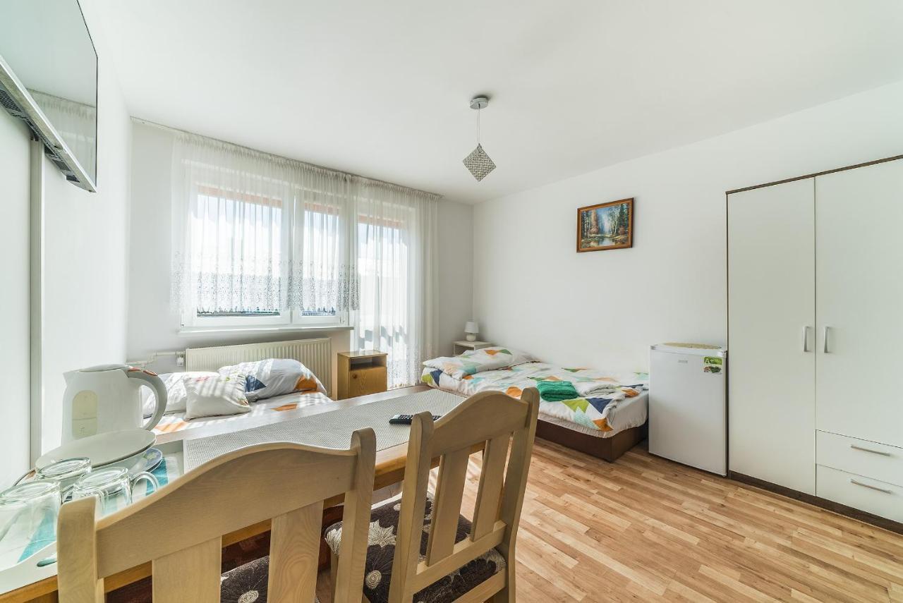 Pokoje Goscinne U Brodzi Wladyslawowo Exterior foto